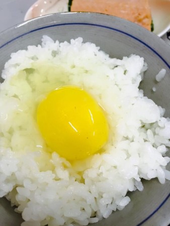 朝ごはんに最高の玉子でTKG