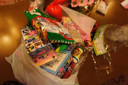 今板温泉　湯本舘縁日で獲得した、おもちゃとお菓子！！